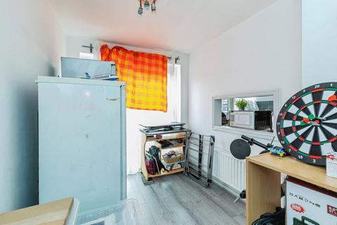 2 bedroom end of terrace house for sale, St. Pauls Close, Kent ME2
