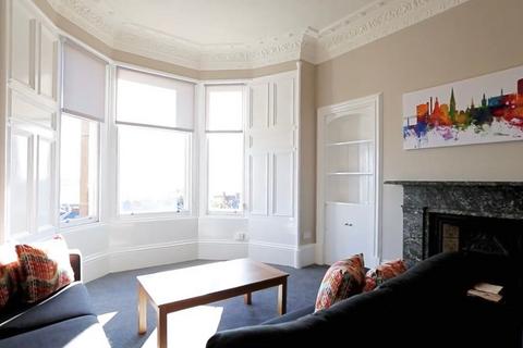3 bedroom flat to rent, Blackness Road, Dundee, DD2