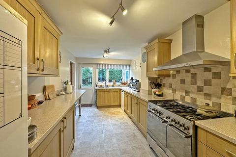 4 bedroom detached house for sale, Greenlands, WOMBOURNE, WV5 8DP