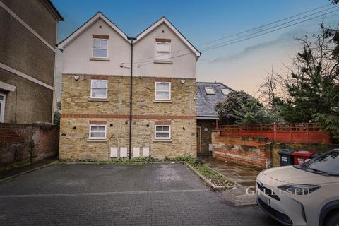 3 bedroom townhouse to rent, Uxbridge Road, Slough, Berkshire, SL1