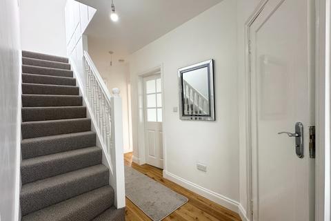 undefined, Rockmount Ave, Thornliebank, Glasgow, G46