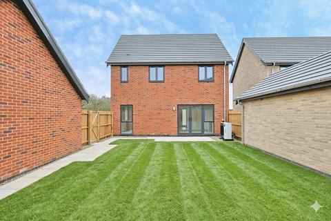 3 bedroom detached house for sale, The Carriages, Dereham