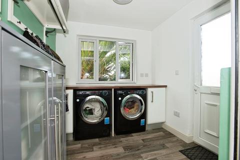 3 bedroom bungalow for sale, Gannel View Close, NEWQUAY, Cornwall, TR8