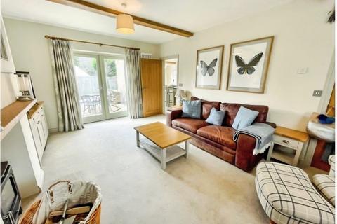 4 bedroom cottage for sale, Lincoln Road, Branston, Lincoln