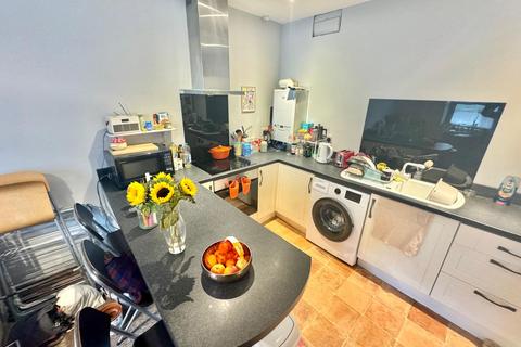 2 bedroom flat to rent, Silver Road, NORWICH