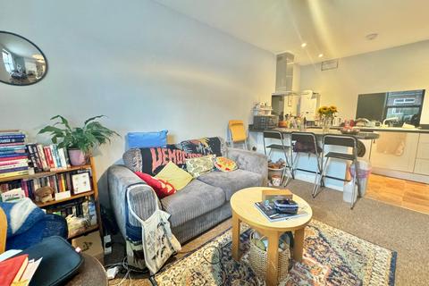 2 bedroom flat to rent, Silver Road, NORWICH