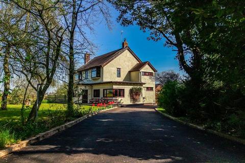 3 bedroom country house for sale, Overton-on-Dee, Nr Wrexham.