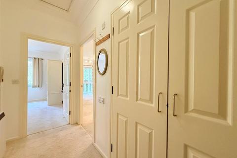1 bedroom flat for sale, Fernlea Avenue, Ferndown