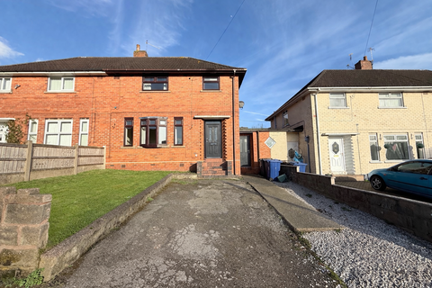 3 bedroom house to rent, Crown Bank Crescent, Stoke-on-Trent, ST7
