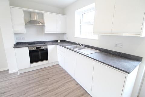 3 bedroom semi-detached house to rent, Acacia Avenue, Bury St Edmunds IP32