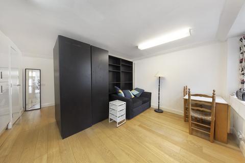 2 bedroom mews for sale, Chippenham Mews, London