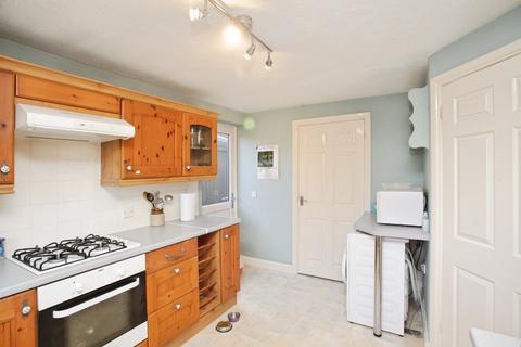 3 bedroom detached house for sale, Ash Close, Daventry, NN11