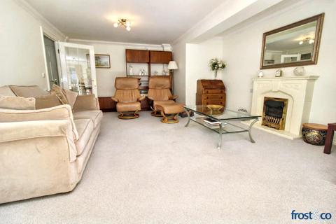 2 bedroom retirement property for sale, Sandbanks Road, Lilliput, Poole, Dorset, BH14