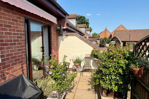 2 bedroom chalet for sale, Waterfield Meadows, North Walsham