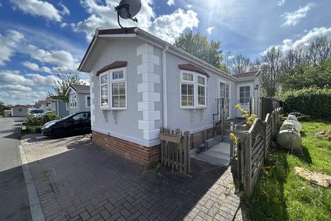 2 bedroom mobile home for sale, Galley Hill, Waltham Abbey