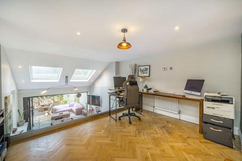 5 bedroom house for sale, Fernwood Avenue, London SW16