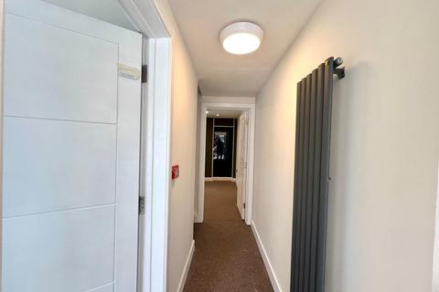 6 bedroom semi-detached house to rent, Gladstone Road, Folkestone CT19