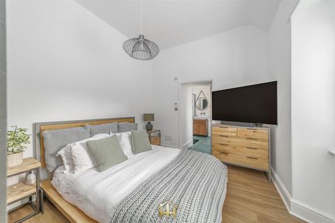 undefined, Dundee DD3