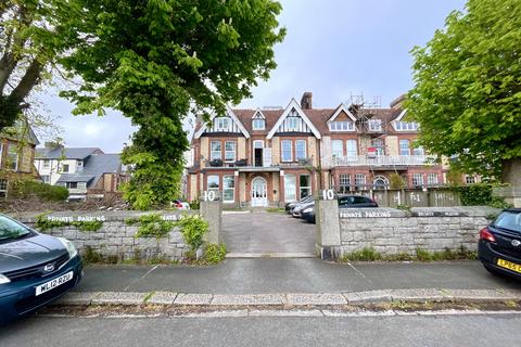 1 bedroom flat to rent, Queens Gate, Plymouth, PL4