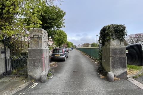 1 bedroom flat to rent, Queens Gate, Plymouth, PL4