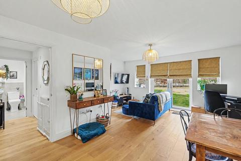 1 bedroom apartment for sale, Icknield Way, Letchworth Garden City, SG6