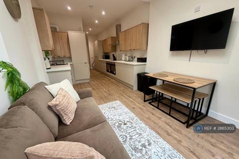 1 bedroom in a house share to rent, Powerscourt Road, Portsmouth, PO2