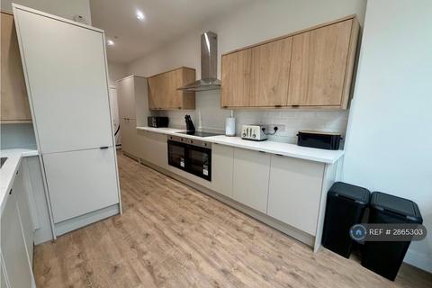 1 bedroom in a house share to rent, Powerscourt Road, Portsmouth, PO2