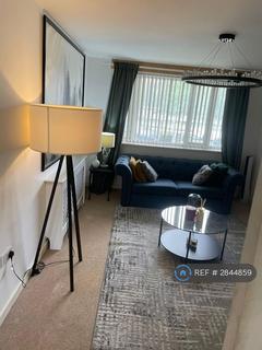 2 bedroom flat to rent, Robert Lewis House, Barking, IG11