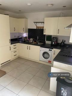 2 bedroom flat to rent, Robert Lewis House, Barking, IG11