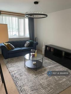 2 bedroom flat to rent, Robert Lewis House, Barking, IG11