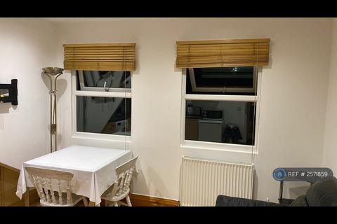 undefined, Craven Avenue, London, W5