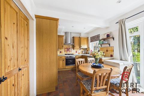 2 bedroom terraced house for sale, Royal Crescent, Ruislip, HA4
