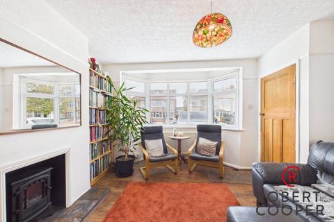 2 bedroom terraced house for sale, Royal Crescent, Ruislip, HA4