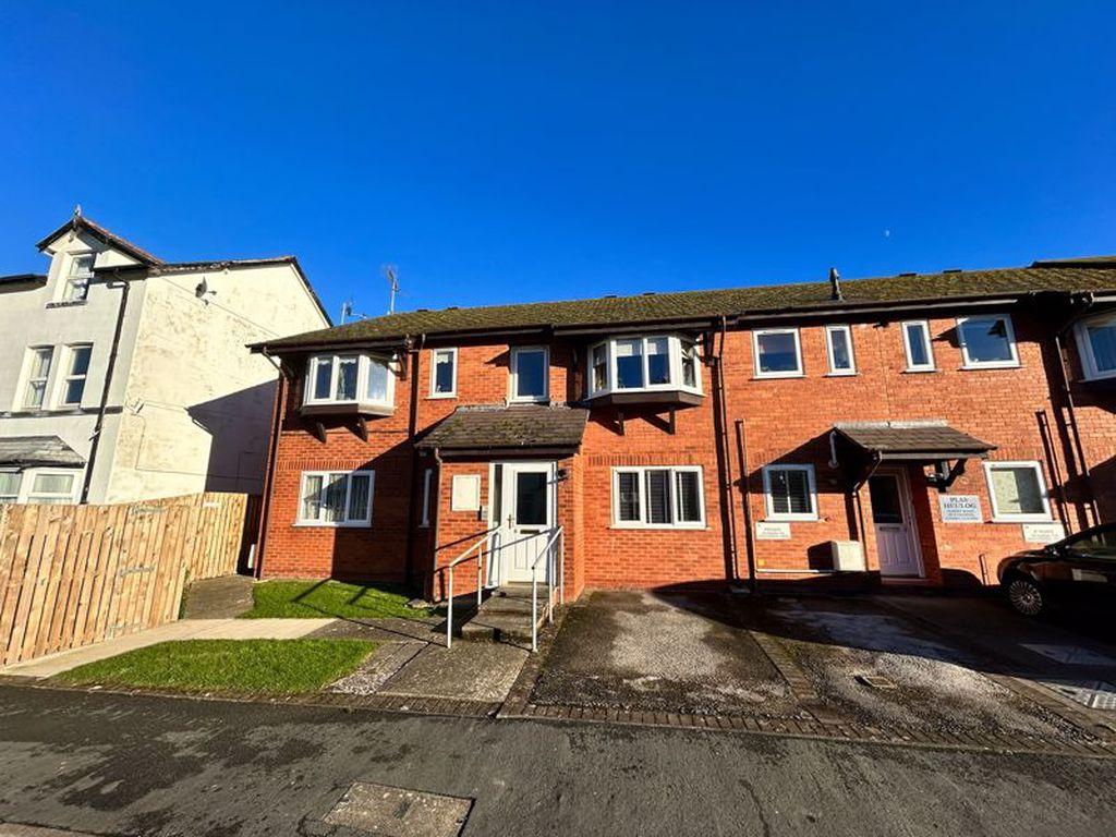 Albert Road, Old Colwyn 2 bed apartment for sale - £100,000