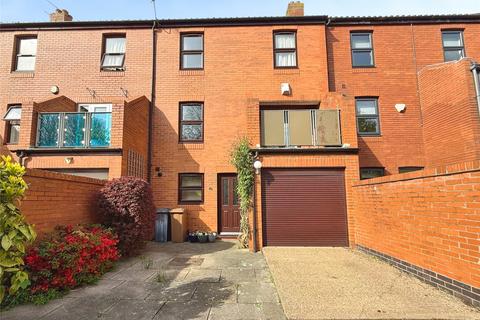 2 bedroom terraced house to rent, Neustadt Court, Lincolnshire LN2