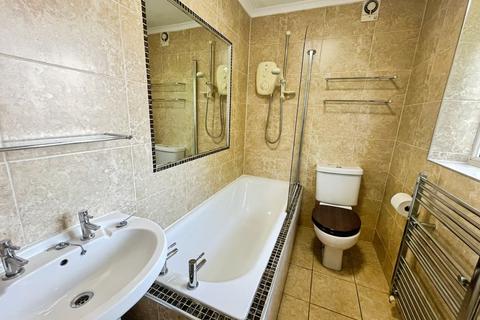 2 bedroom semi-detached house for sale, Spindle Croft, Farnworth