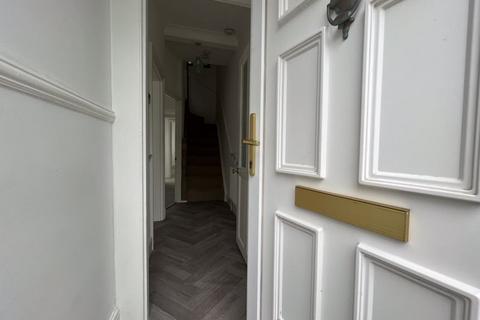 2 bedroom house to rent, Two bedroom house, Chapel Way, Higher Compton