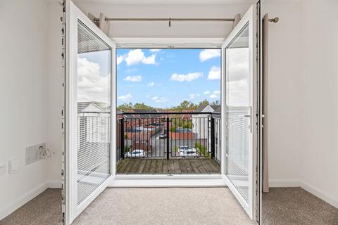 2 bedroom apartment for sale, Emperor Court, Walton Locks, Warrington
