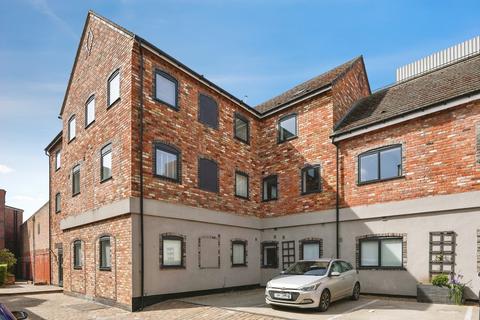 3 bedroom flat for sale, Albion Street, CHELTENHAM, Gloucestershire, GL52