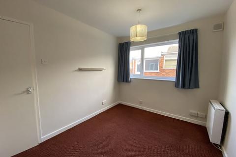 1 bedroom apartment to rent, Keyes Drive, Kingswinford DY6