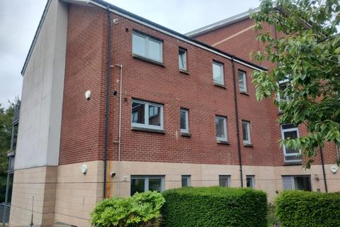3 bedroom flat to rent, Dalsholm Place, Glasgow, G20