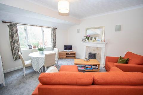2 bedroom flat for sale, Parkwood Road, Parkwood Court Parkwood Road, PL19