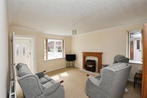 2 bedroom detached bungalow for sale, Woburn Avenue, Lincoln, LN1