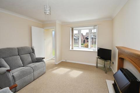 2 bedroom detached bungalow for sale, Woburn Avenue, Lincoln, LN1