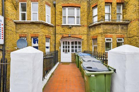 Woolwich Road, London, SE7