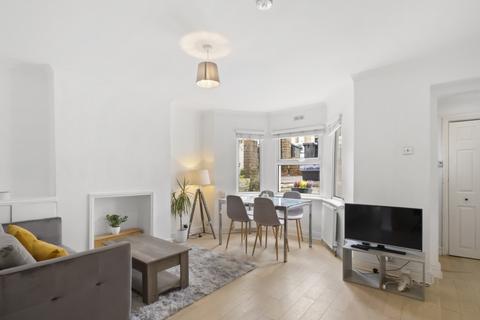 2 bedroom flat for sale, Ronver Road, London, SE12