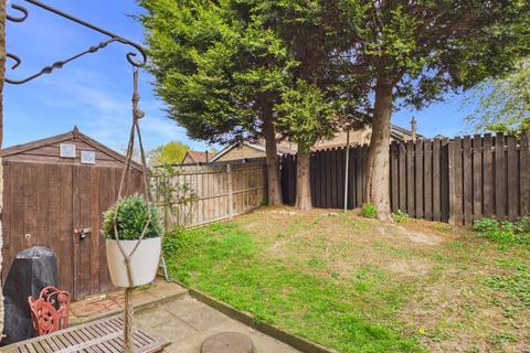 2 bedroom semi-detached house for sale, Tyne View Place, Gateshead, NE8