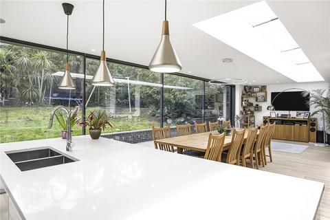 4 bedroom link detached house for sale, Biscoe Way, Lewisham, London, SE13