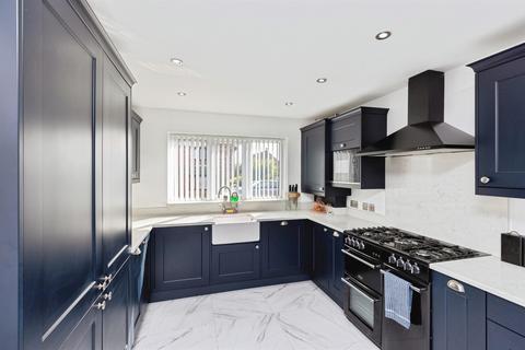 5 bedroom detached house for sale, Harewood Way, LEEDS