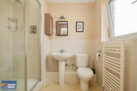 2 bedroom flat for sale, Burford Gardens, Cardiff